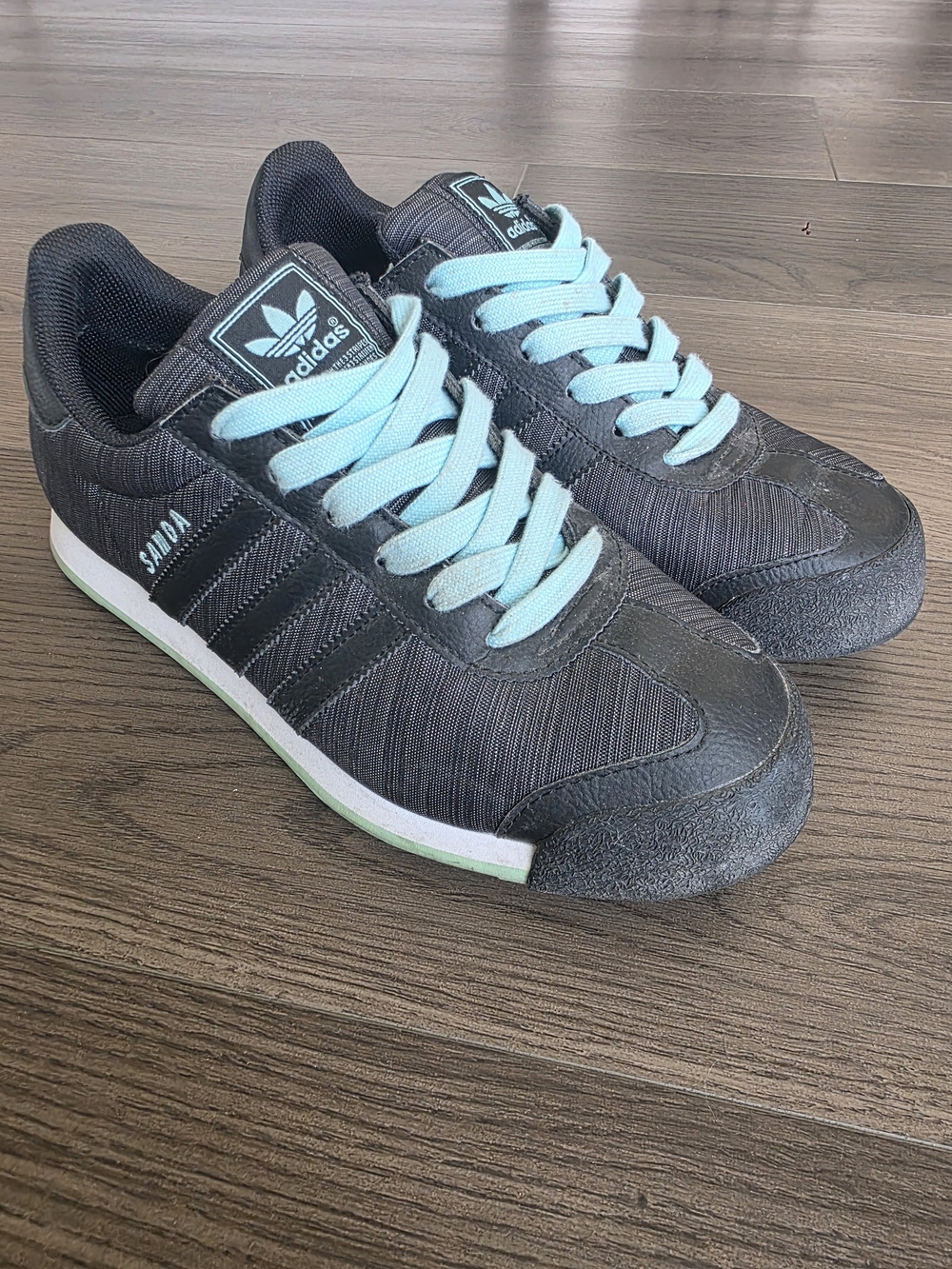 Adidas Samoa Women's Gray Sneakers with Light Turquoise Laces & Accents Sz 8